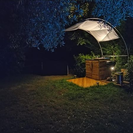 Oliver Art Apartment Πόρετς Εξωτερικό φωτογραφία