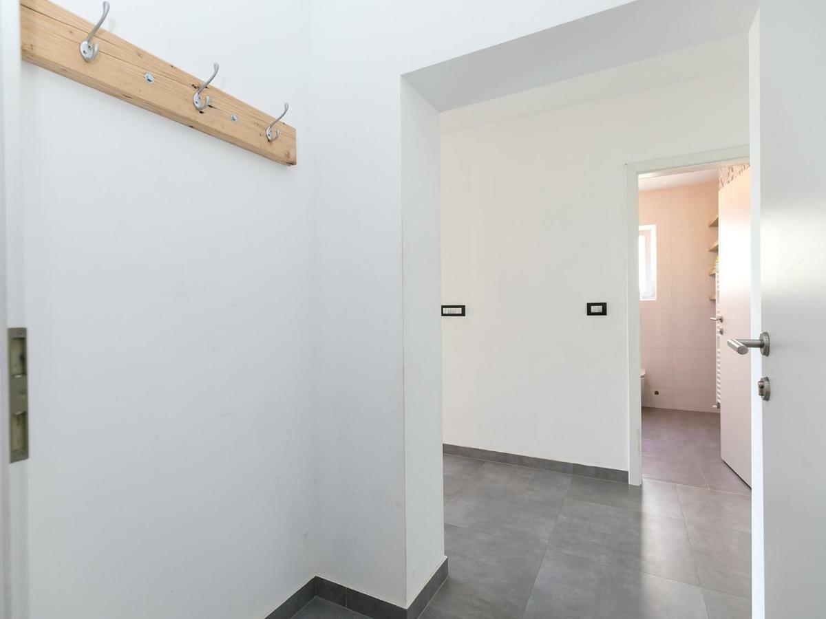 Oliver Art Apartment Πόρετς Εξωτερικό φωτογραφία